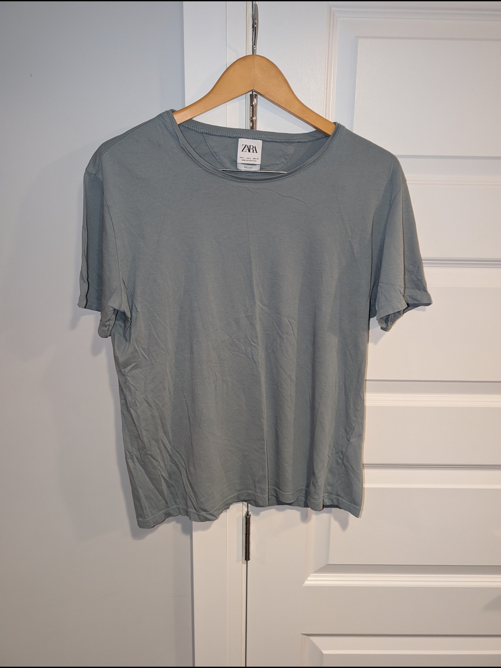 Zara Men's Gray Crew Neck T‑Shirt